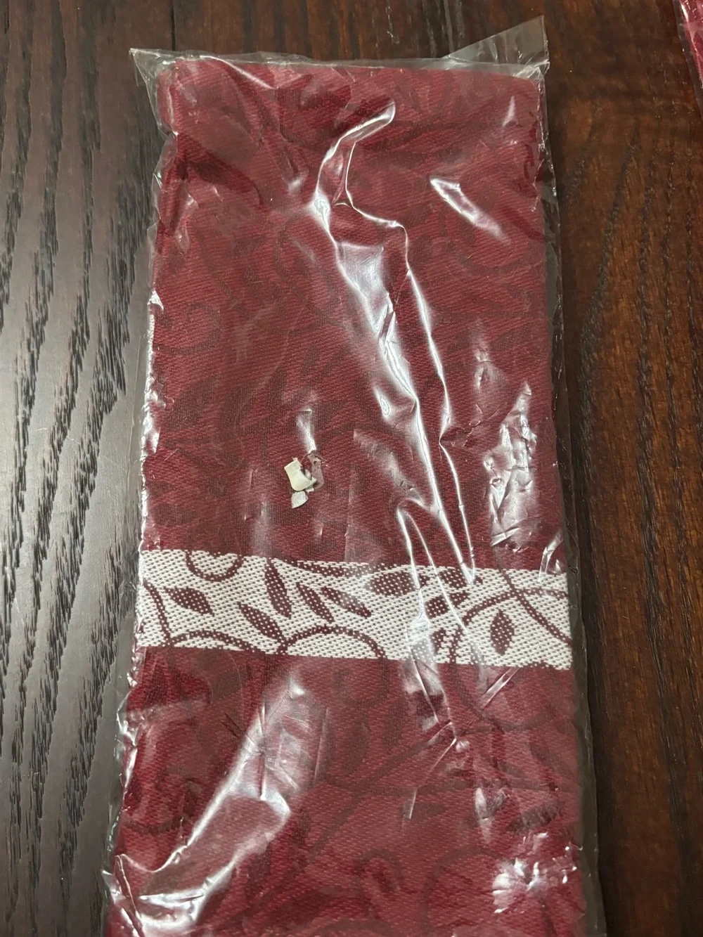 Pampered Chef set of 2 cranberry guest towels.